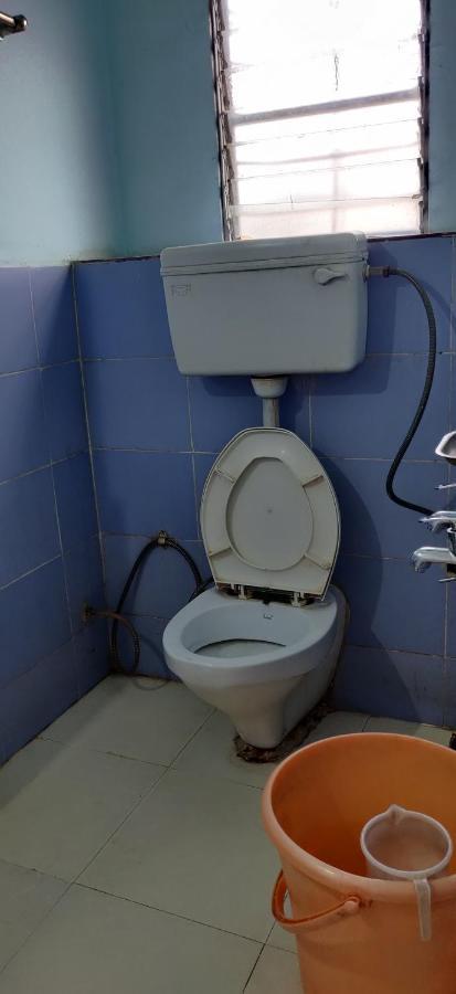 Hotel Rajesh Kolhapur Esterno foto